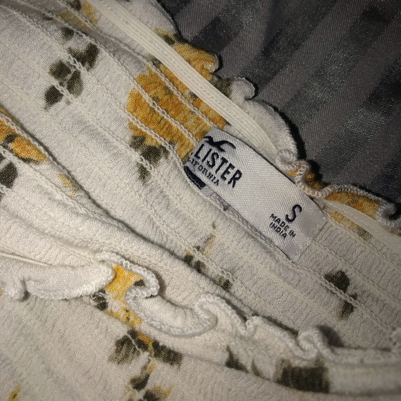 Hollister off the shoulder long sleeve - Picture 5 of 5